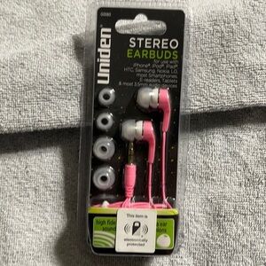 6/$20 New pink stereo earbuds